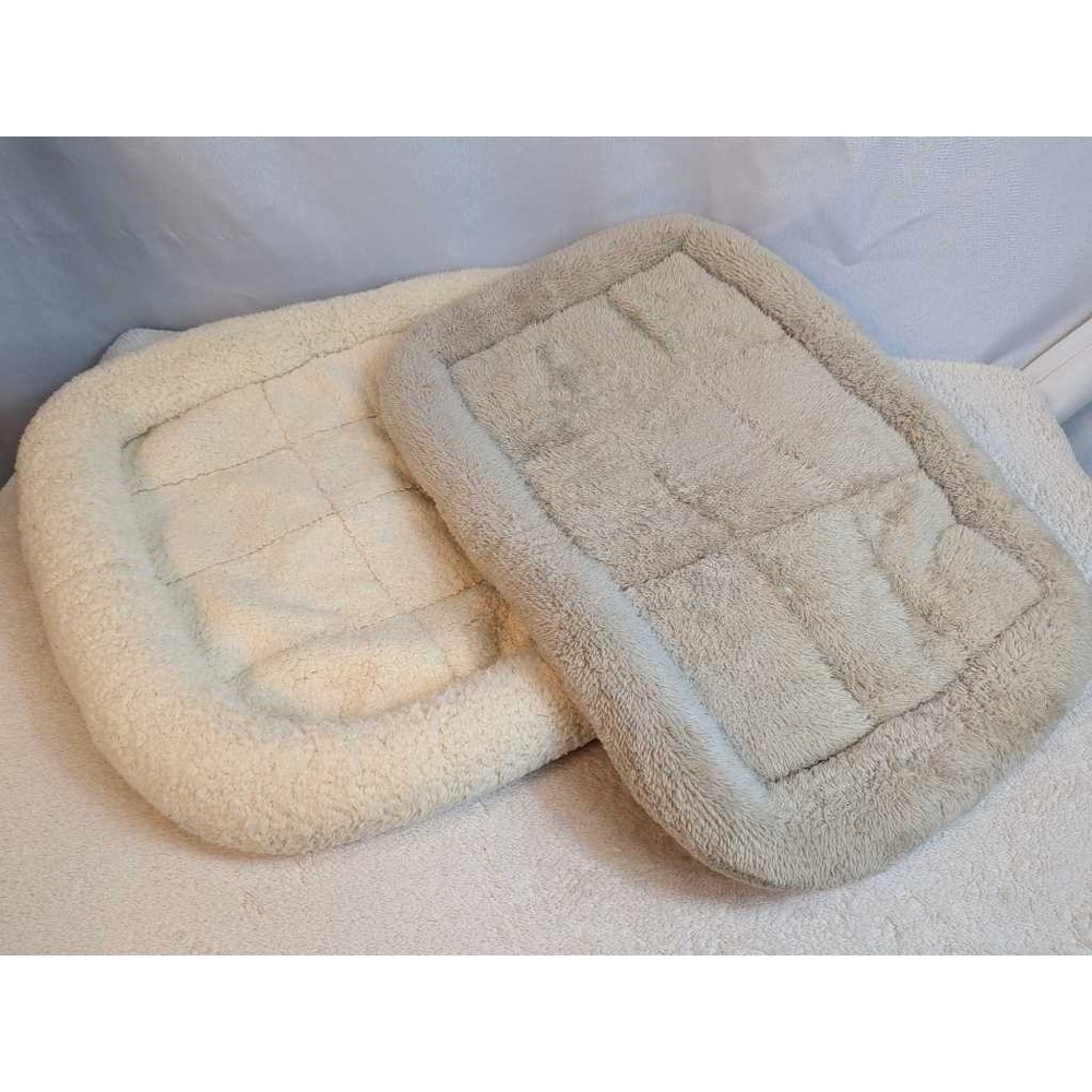 Petco Plush Dog Cat Bed Mat Pet Pad Cozy Soft Bolstered Quilted Small Medium